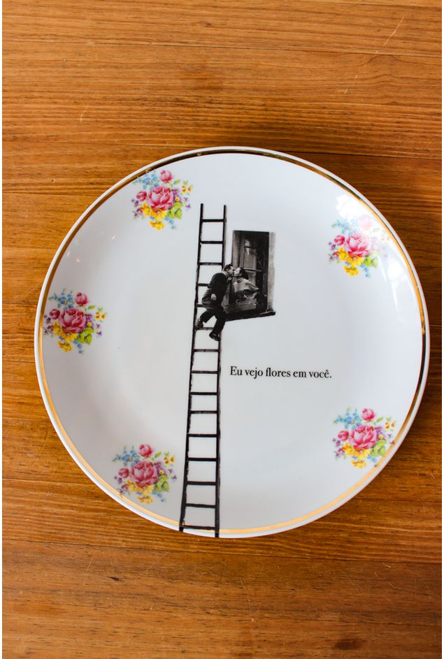 Prato Decorativo Floral Eu Vejo Flores Em Você Ø27 Greghi Design Prato Decorativo Floral Eu Vejo Flores Em Você Ø27 Greghi Design