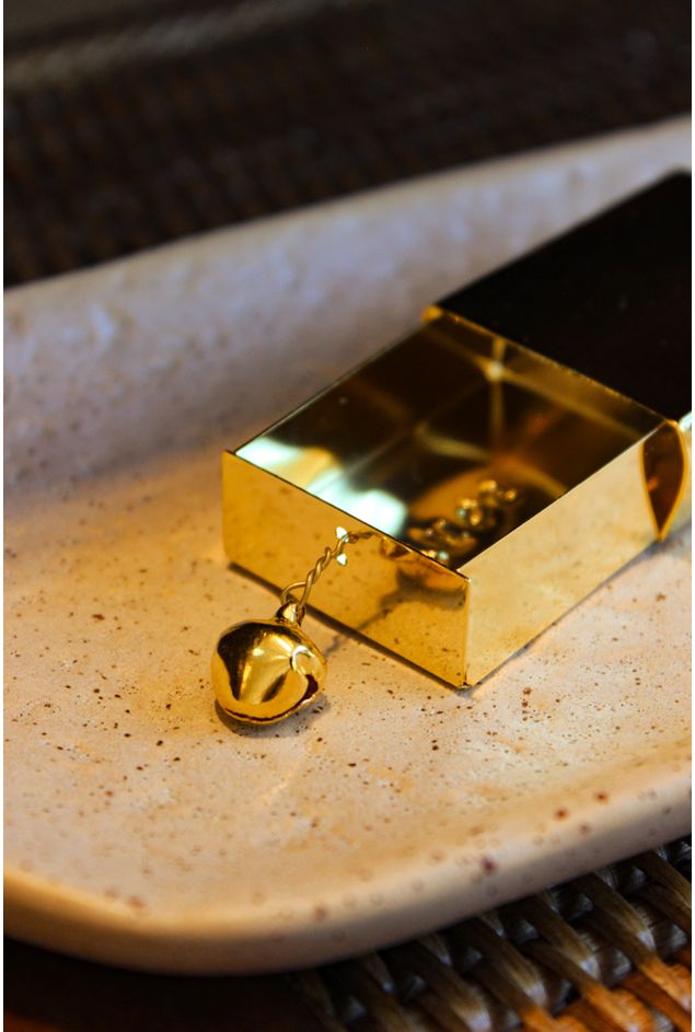 Caixinha Amor em Ouro Guizo Paty Fernandes Caixinha Amor em Ouro Guizo Caixinha Amor em Ouro Guizo Paty Fernandes Caixinha Amor em Ouro Guizo