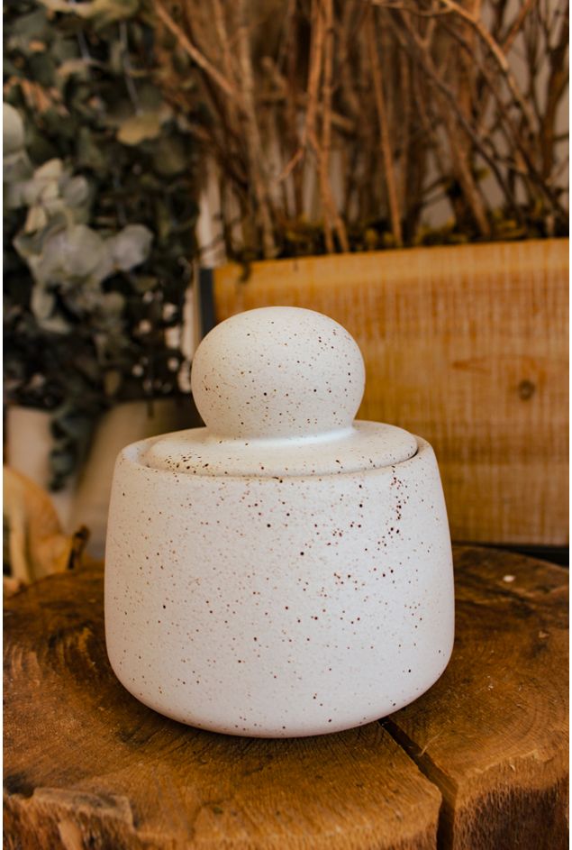 Pote Decorativo de Cerâmica White P Pote Decorativo de Cerâmica White P