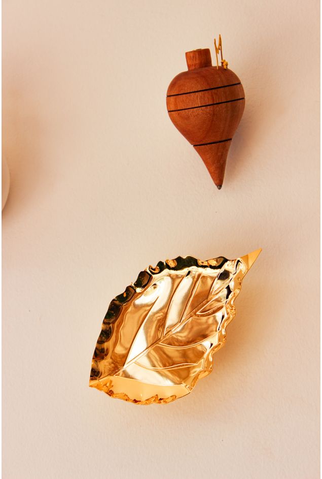 Folha Aki de Parede Manjericão M Nara Ota Folha Aki de Parede Manjericão M Nara Ota