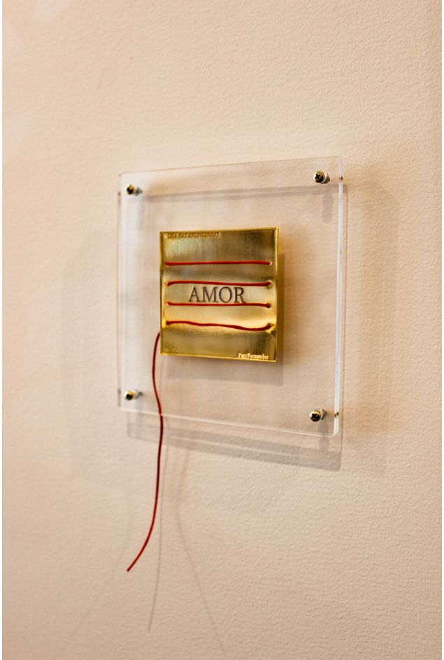 Quadro Acrílico Carré Entrelinhas Amor
