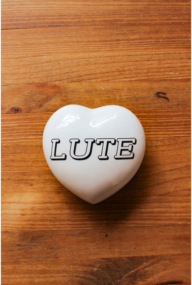 Coração Decorativo Lute Greghi Design Coração Decorativo Lute Greghi Design