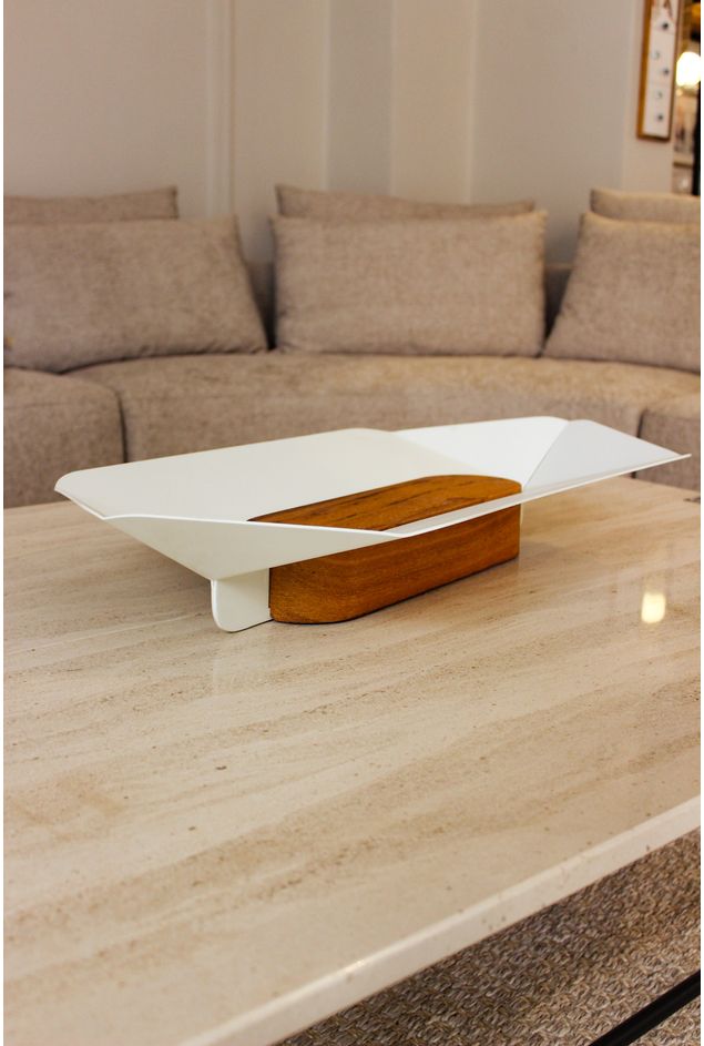 Centro de Mesa Vela Off White - Estúdio Iludi