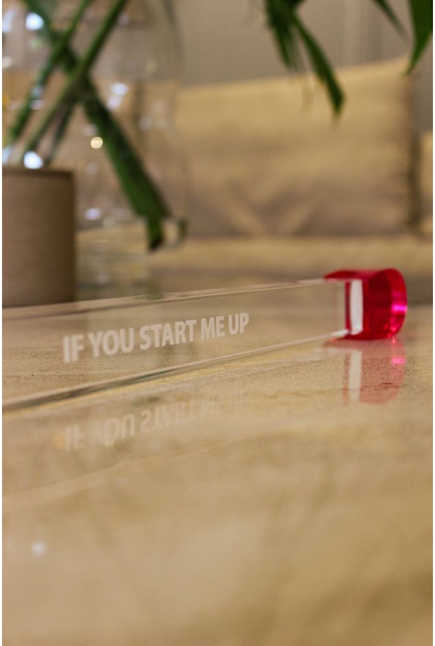 Escultura Fósforo Acrílico - If You Start Me Up Escultura Fósforo Acrílico - If You Start Me Up