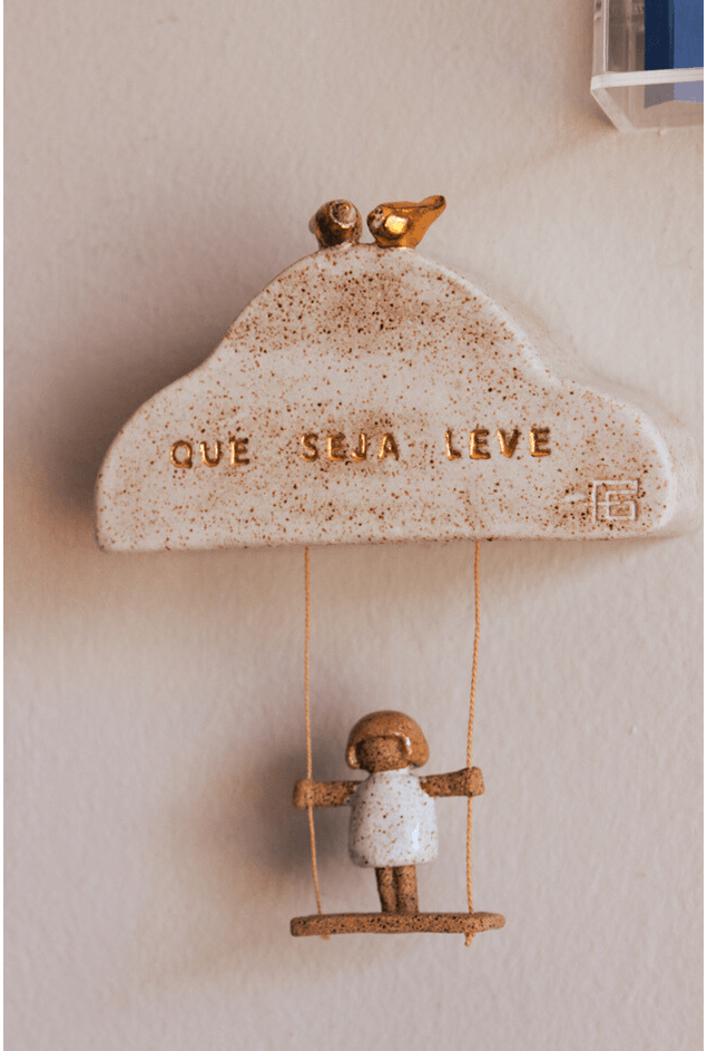 Escultura Nuvem Que Seja Leve Ouro Fernando Gevartosky Escultura Nuvem Que Seja Leve Ouro Escultura Nuvem Que Seja Leve Ouro Fernando Gevartosky Escultura Nuvem Que Seja Leve Ouro