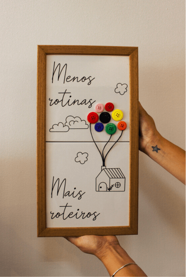 Painel de Azulejos Menos Rotinas, Mais Roteiros Moldura Clara Mimo Galeria Painel de Azulejos Menos Rotinas, Mais Roteiros Moldura Clara Mimo Galeria