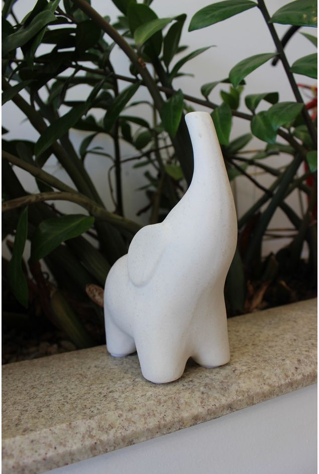 Escultura Elefante em Cerâmica G
