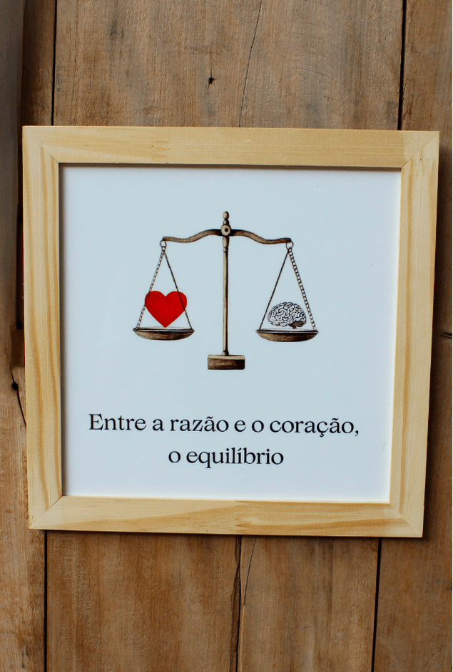 Azulejo Decorativo c/ Moldura Entre Razão e Coração Mimo Galeria Azulejo Decorativo c/ Moldura Entre Razão e Coração Mimo Galeria