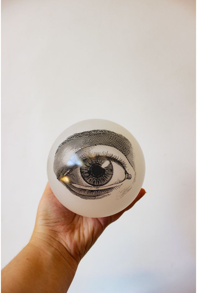 Esfera Fosca Olho Aberto Sobrancelha G Greghi Design Esfera Fosca Olho Aberto Sobrancelha G Greghi Design