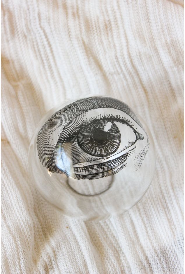 Esfera de Vidro Olho Aberto Sobrancelha M Greghi Design Esfera de Vidro Olho Aberto Sobrancelha M Greghi Design