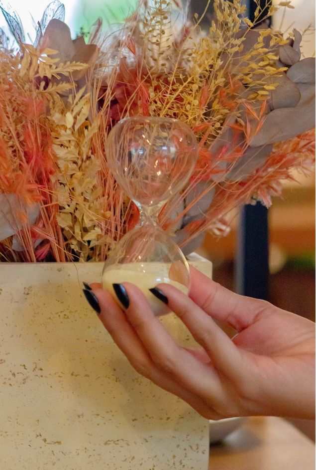 Min-Ampulheta-em-Vidro-Off-White-5-minutos--10-.jpg Min-Ampulheta-em-Vidro-Off-White-5-minutos--10-.jpg