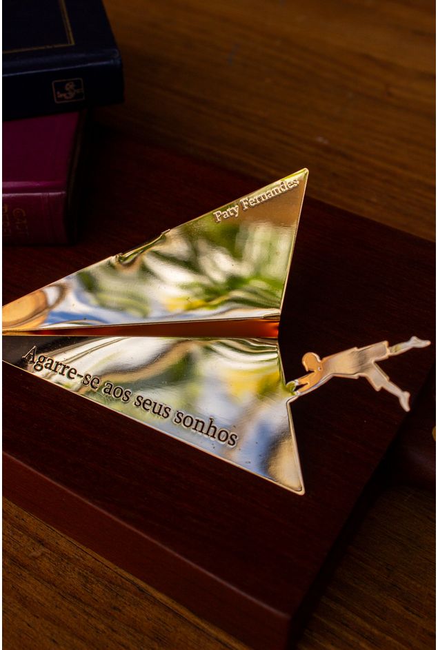 Escultura de Parede Avião Sonho Menino Paty Fernandes Escultura de Parede Avião Sonho Menino Escultura de Parede Avião Sonho Menino Paty Fernandes Escultura de Parede Avião Sonho Menino