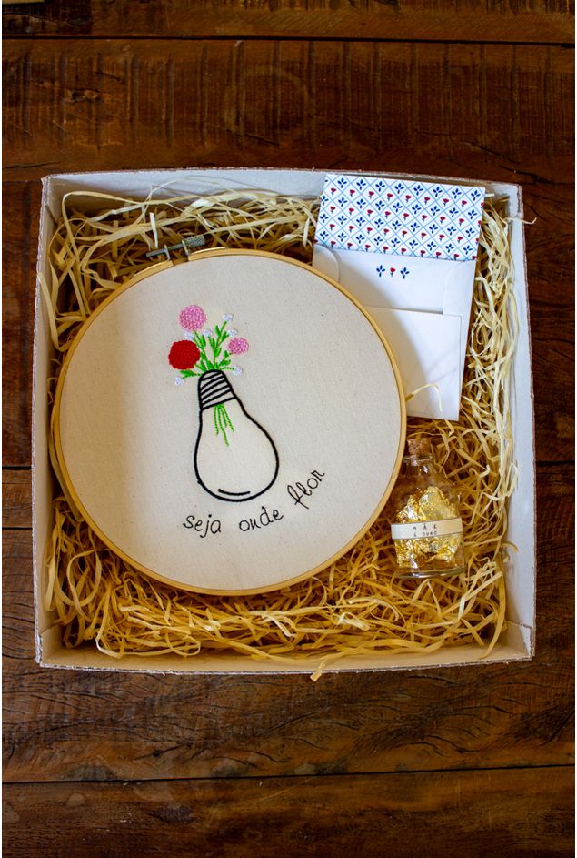 Kit Entre Flores e Ouro Kit Entre Flores e Ouro