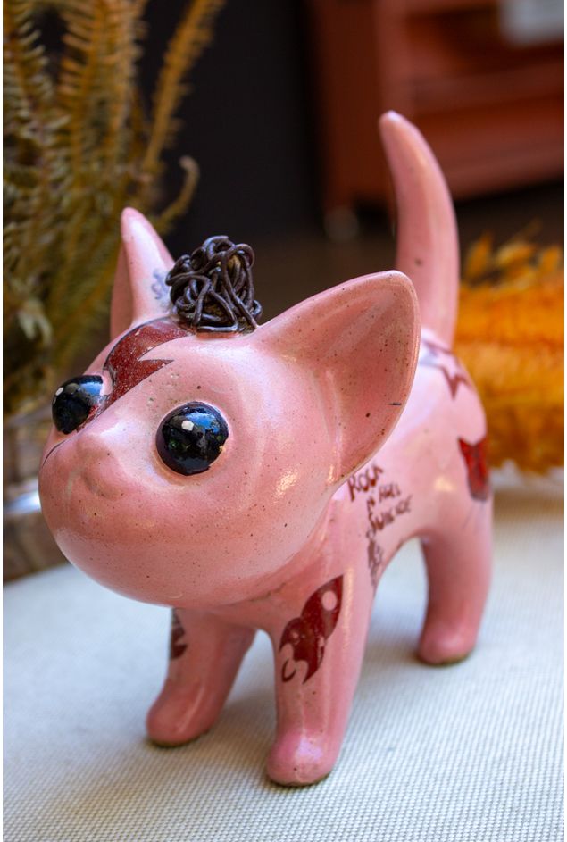 Toy de Cerâmica Inked Miau Roqueiro