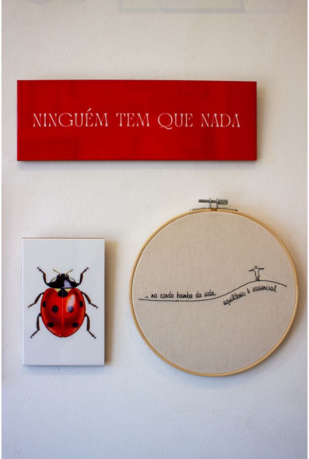 Combinação de parede Equilíbrio e Liberdade Combinação de parede Equilíbrio e Liberdade