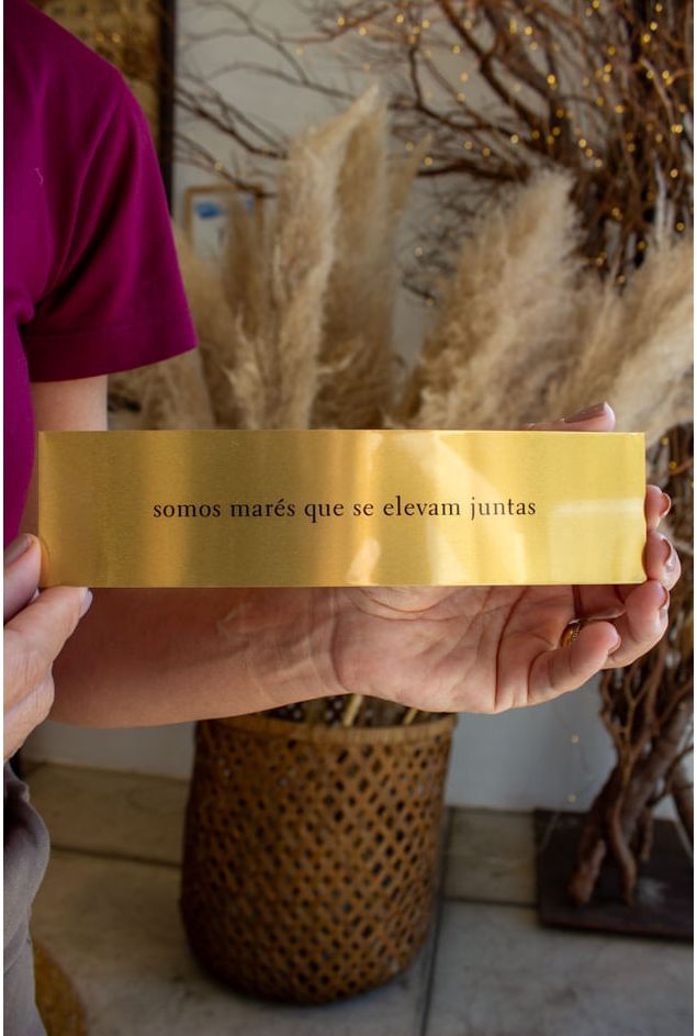 Lamina-Poetica-Somos-Mares-Que-Se-Elevam-Juntas--3-