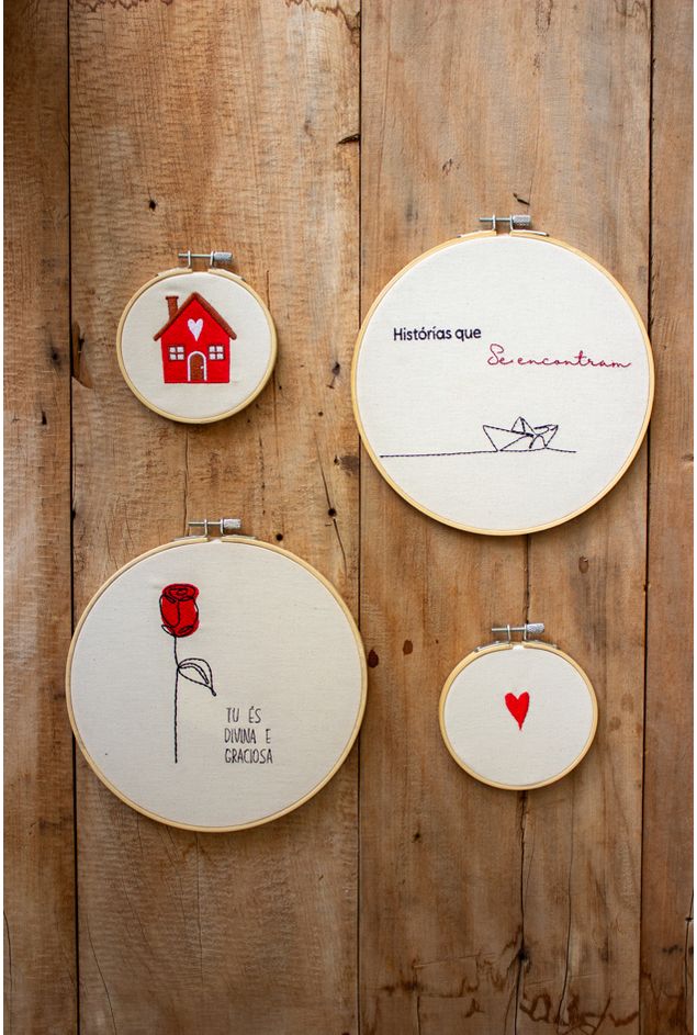 Combinação de Parede Encontros Bordados Combinação de Parede Encontros Bordados