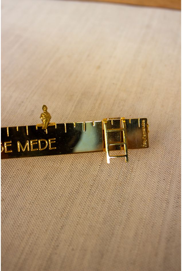 Amor-Que-Nao-Se-Mede-Mulher-Versao-Ouro--8-