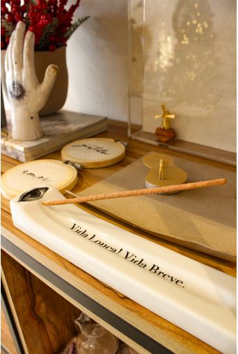 Porta-Incenso-Vida-Louca--Vida-Breve-Greghi-Design--3-