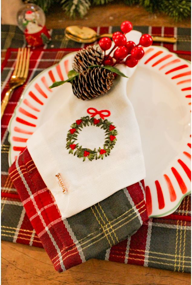 Guardanapo Bordado Guirlanda Vermelho Natal Guardanapo Bordado Guirlanda Vermelho Natal