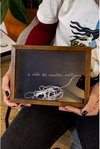 Quadro-Decorativo-A-Vida-Da-Muitas-Voltas-Mimo-Galeria--3-