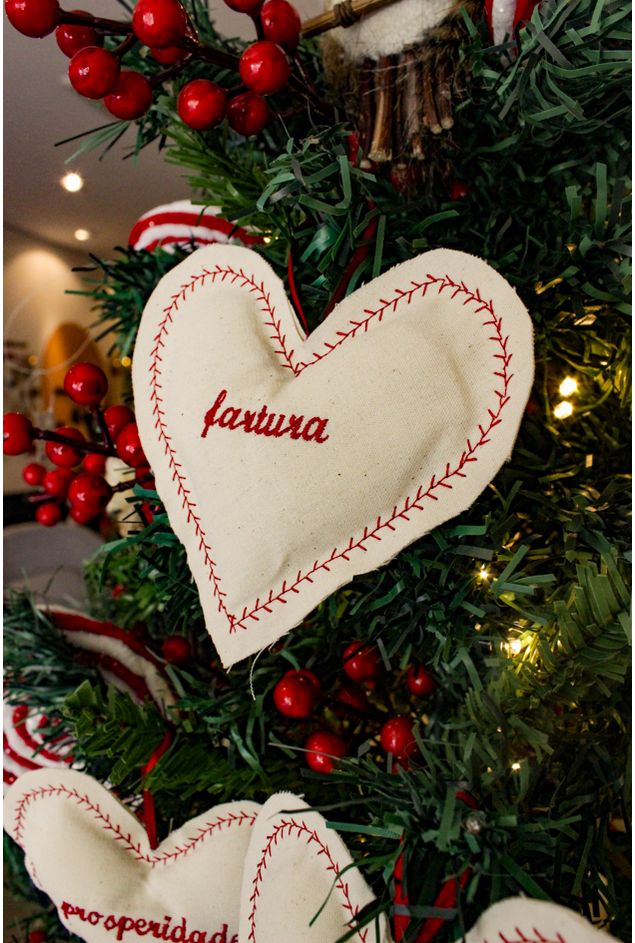 Kit-Coracao-Bordado-Afeto-Fartura-e-Prosperidade--7-