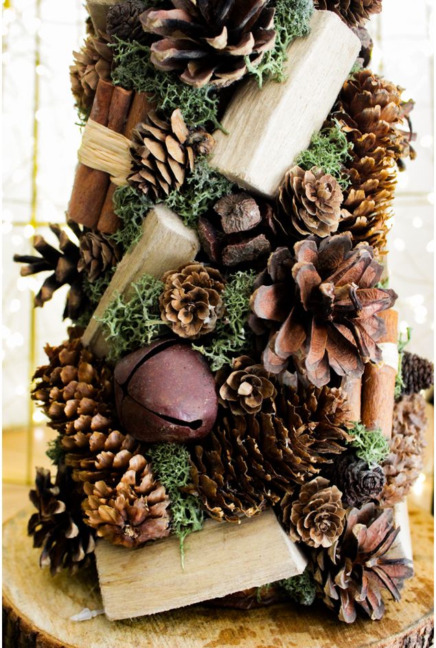 Mini-Arvore-com-Pinhas-e-Folhas-Verde-e-Tons-Terrosos-Natal--1-