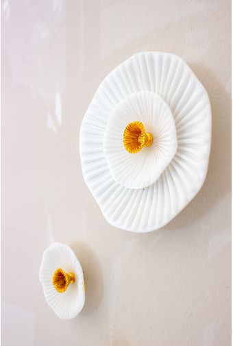 Escultura-flores-imaginarias-triplo-ouro-Suli-Objetos-2