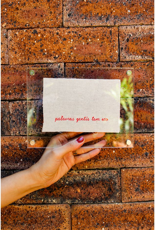 Quadro-acrilico-palavras-gentis-tem-eco-mimo-galeria Quadro-acrilico-palavras-gentis-tem-eco-mimo-galeria