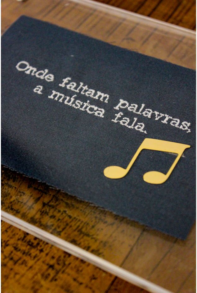 Quadro Acrílico Onde Faltam Palavras Mimo Galeria Quadro Acrílico Onde Faltam Palavras Mimo Galeria