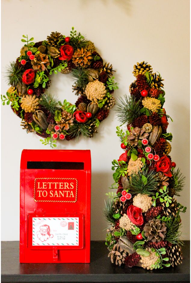 Kit Decorativo Guirlanda e Árvore Pinhas e Berries Natal