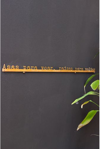 Frase-de-Ferro-Asas-Para-Voar-Raizes-Para-Voltar-Mercatto--3-