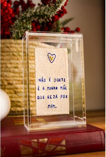 Quadro-Acrilico-Bordado-Nao-E-Sorte-E-Minha-Mae-Mercatto