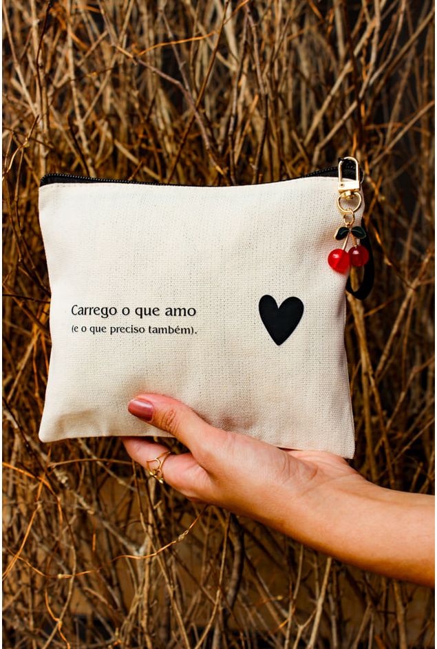 Necessarie-Carrego-o-que-amo--5-