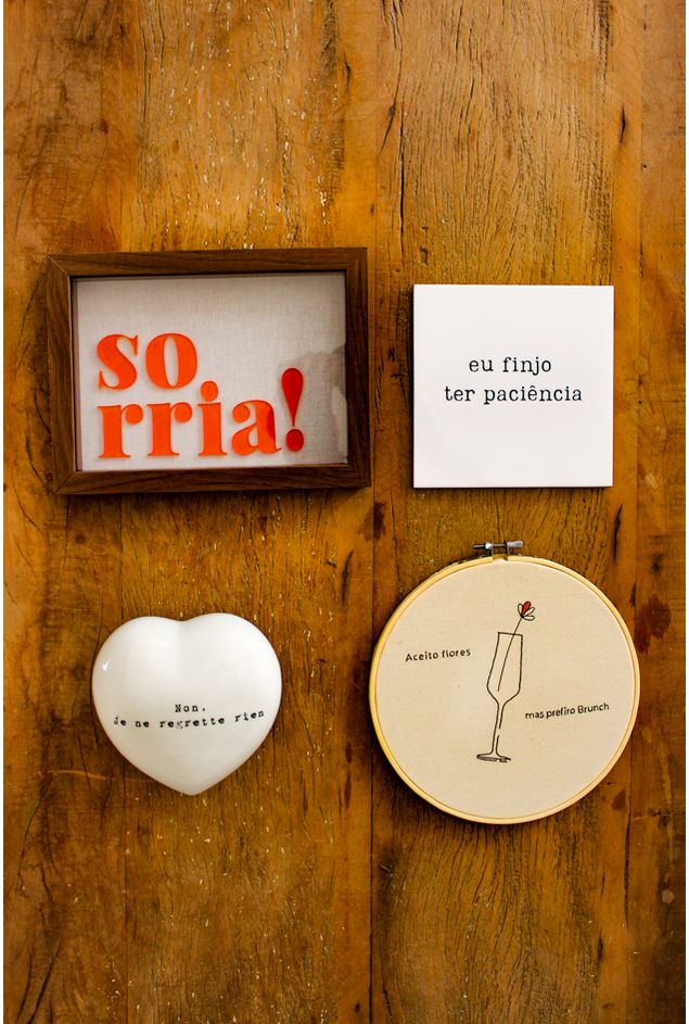 Combinação de Parede Aceito Flores Combinação de Parede Aceito Flores