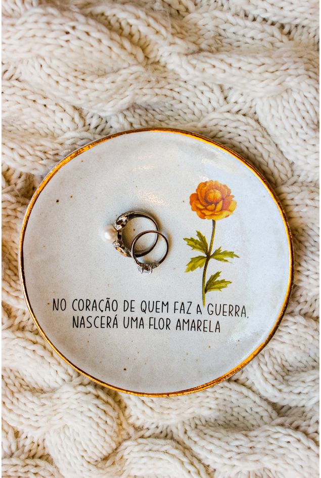 Pratinho-de-Ceramica-Flor-Amarela-Ø19-Mimo-Galeria--1-