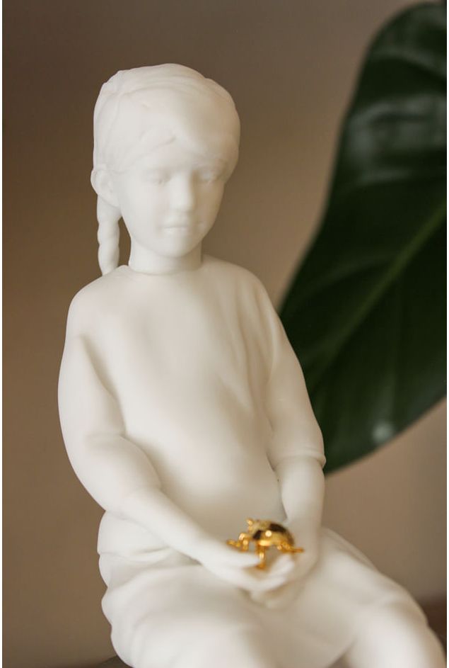 Escultura-a-Menina-na-Pedra---Sui-Objetos--6-