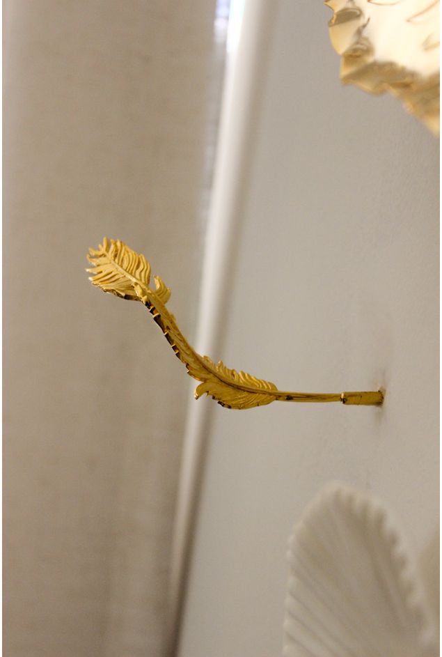 Escultura-de-Parede-Pena-Ouro---Sui-Objetos--2-