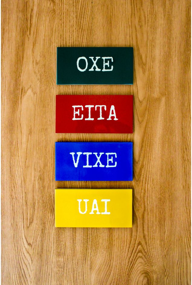 Combinação de Parede Brasil Falado