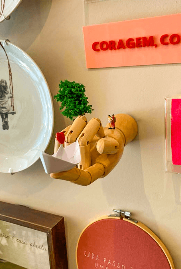Escultura-De-Parede-Em-Tuas-Maos-Barquinho