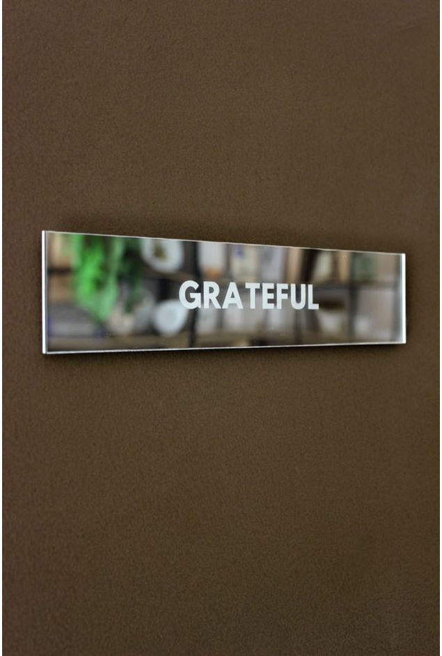 Placa-Espelhada-Prata-Grateful-Mimo-Galeria--1- Placa-Espelhada-Prata-Grateful-Mimo-Galeria--1-