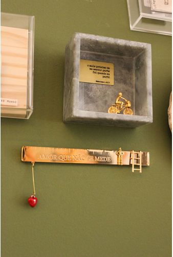 Amor-Que-Nao-Se-Mede-Mulher-Versao-Ouro-Paty-Fernandes