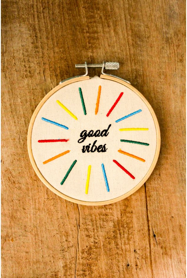 Bastidor-Bordado-Good-Vibes-Ø11-Mimo-Galeria--2-